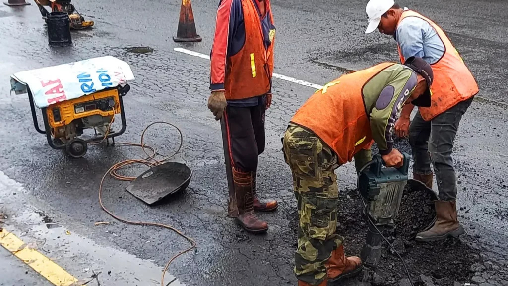 Best Practice Perbaikan Jalan: Standar Teknis, Tahapan Kerja, & Solusi Kerusakan Aspal
